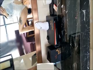 酒店3800元约啪极品性感美女~颜值高~体型好~拼尽全力狠狠抽插