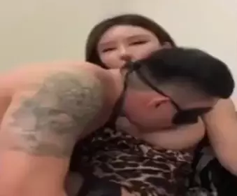 偷情人妻