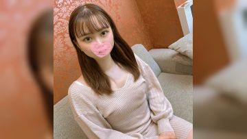 湿漉漉地责备梦想着漂亮约会的美女。-cd2!